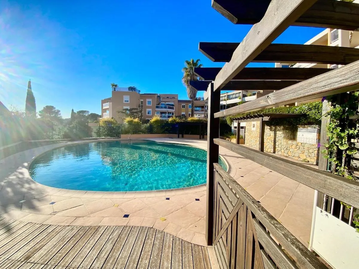 Vue Mer & Piscine - Mezzanine - Residence Calme Carqueiranne France