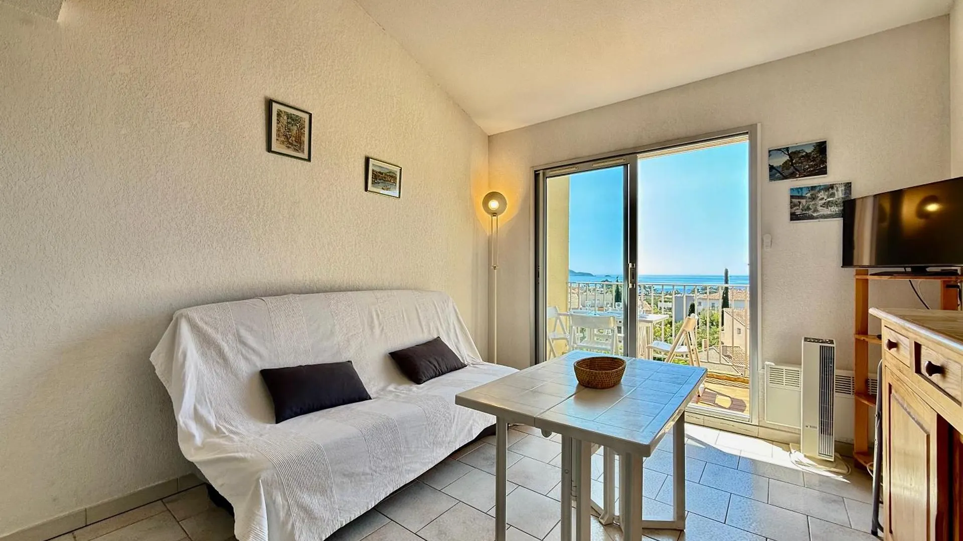 Vue Mer & Piscine - Mezzanine - Residence Calme Carqueiranne Apartment